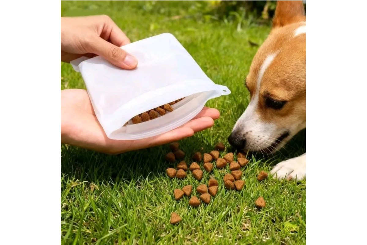 The benefits of a silcone treat pouch